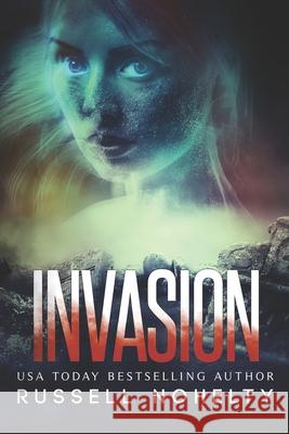 Invasion Amy Cissell Christopher Barnes Russell Nohelty 9781942350514 Wannabe Press - książka