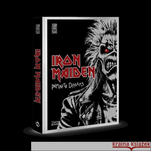 Iron Maiden: Infinite Dreams: The Official Visual History - A SUNDAY TIMES BESTSELLER Iron Maiden 9780500029602 Thames & Hudson Ltd - książka