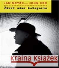 Život mimo kategorie Jan Novák 9788074326028 Paseka - książka