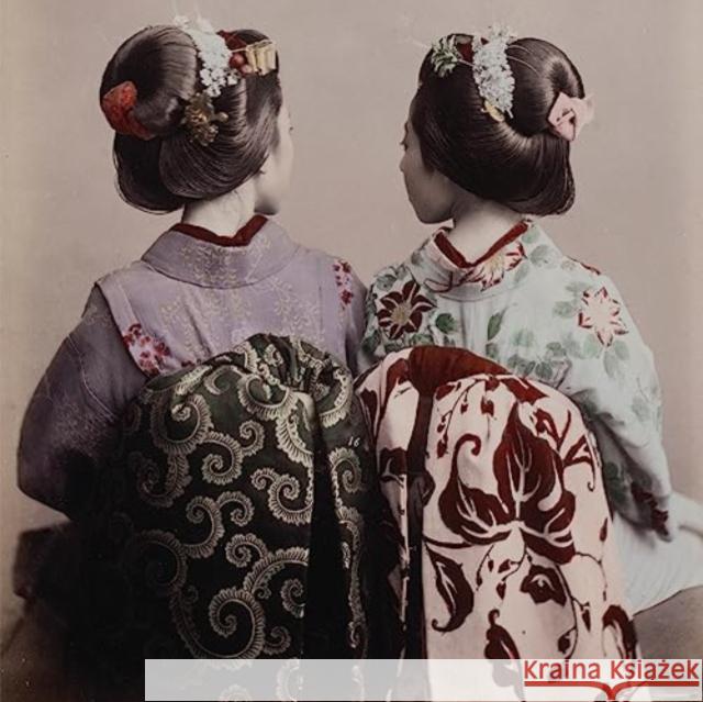 Japan on a Glass Plate: The Adventure of Photography in Yokohama and Beyond, 1853–1912 Sebastian Dobson 9789493039995 Ludion - książka