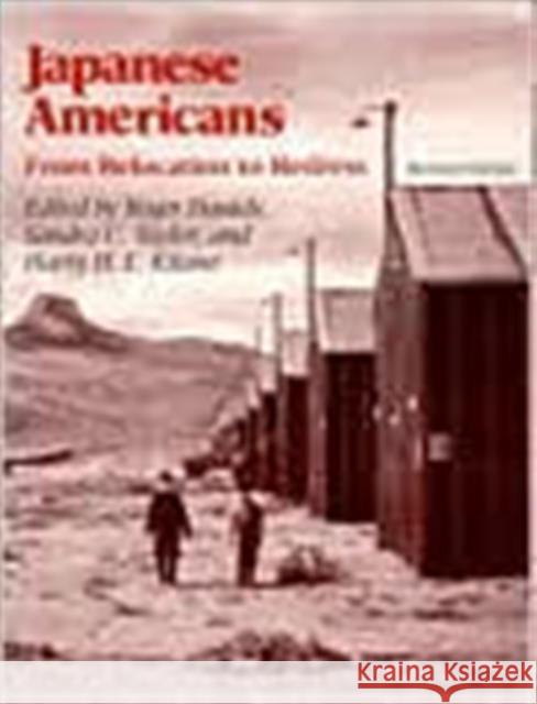 Japanese Americans: From Relocation to Redress Daniels, Roger 9780295971179 University of Washington Press - książka