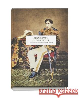 Japan’s past and present  9789163972058 Art and Theory Stockholm AB - książka