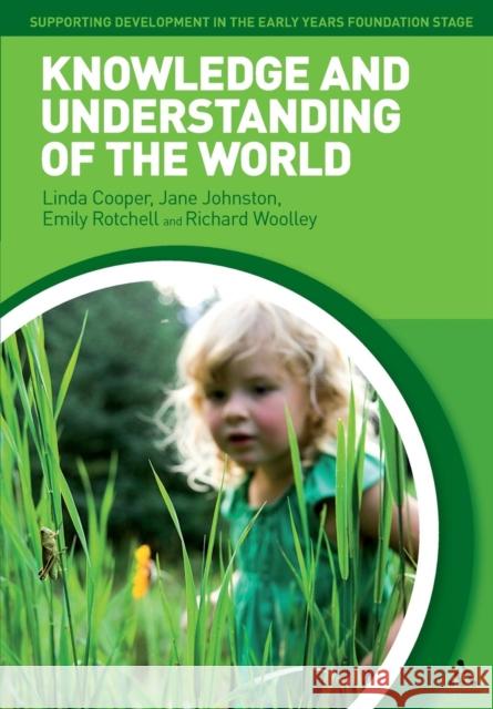 Knowledge and Understanding of the World Linda Cooper 9781441137623  - książka