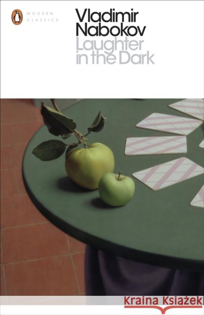Laughter in the Dark Vladimir Nabokov 9780141186528 Penguin Books Ltd - książka