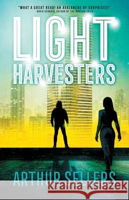 Light Harvesters Arthur Sellers 9798985038309 R. R. Bowker - książka