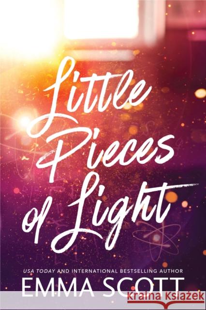 Little Pieces of Light Emma Scott 9781464248245 Sourcebooks, Inc - książka