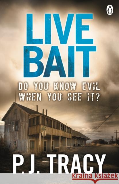 Live Bait TRACY   P. J. 9781405915601 Penguin Books Ltd - książka