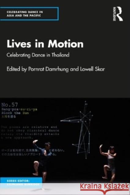 Lives in Motion  9781032214283 Taylor & Francis Ltd - książka