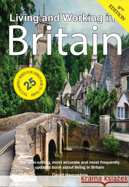 Living and Working in Britain  9781909282872 City Books - książka