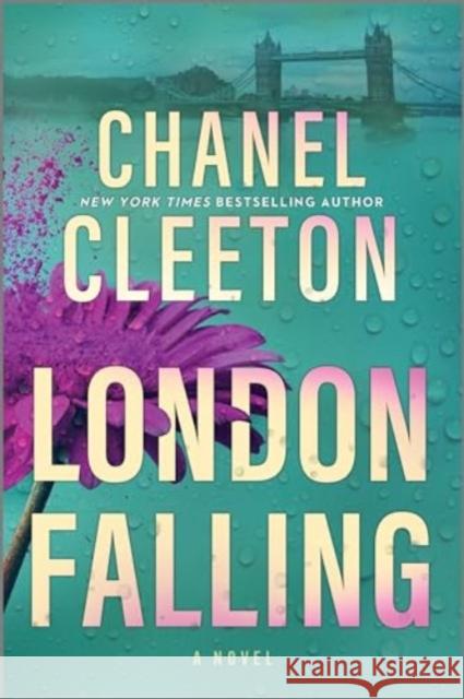 London Falling Chanel Cleeton 9781335004857 Harlequin (UK) - książka