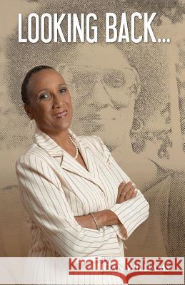 Looking Back: The Struggle To Preserve Our Freedoms Smellie, Mark 9789769578500 Yard Publications - książka