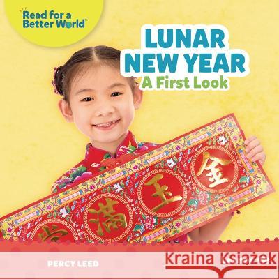 Lunar New Year: A First Look Percy Leed 9781728475592 Lerner Publications (Tm) - książka