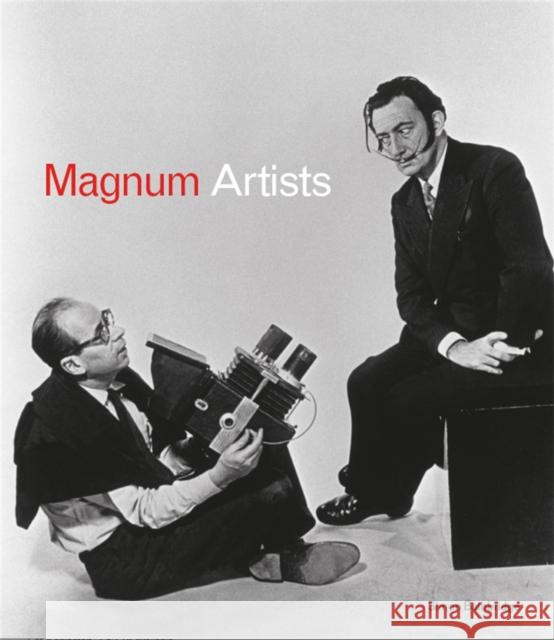 Magnum Artists: When Great Photographers Meet Great Artists Simon Bainbridge 9781786275059 Laurence King - książka