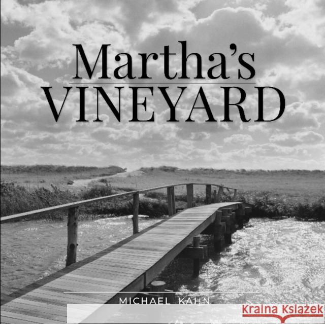 Martha's Vineyard Michael Kahn 9780764362699 Schiffer Publishing Ltd - książka