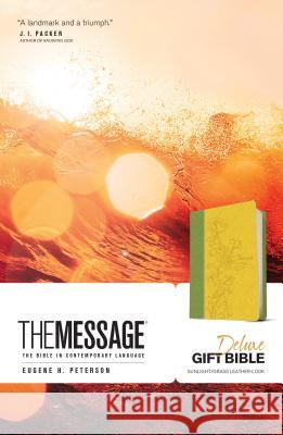 Message Deluxe Gift Bible: The Bible in Contemporary Language  9781631465796 NavPress Publishing Group - książka