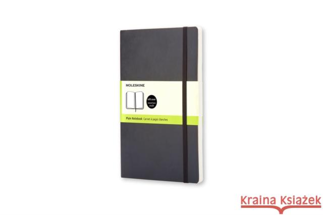 Moleskine Soft Large Plain Notebook Moleskine 9788883707209 Moleskine - książka