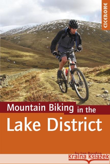Mountain Biking in the Lake District Ian Boydon 9781852846442  - książka