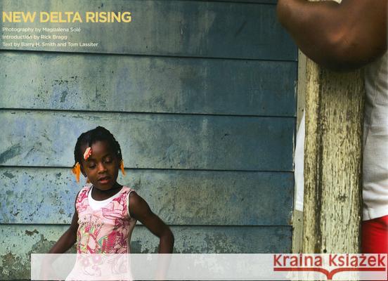 New Delta Rising Magdalena Sole Magdalena Sol Rick Bragg 9781617031502 University Press of Mississippi/The Dreyfus H - książka