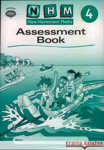 New Heinemann Maths Yr4, Assessment Workbook (8 Pack) Scottish Primary Mathematics Group 9780435174279 Pearson Education Limited - książka