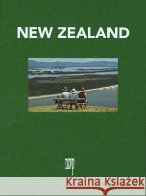 New Zealand: Aotearoa, Land of the Long White Cloud Helga Neubauer, Wolfgang Vorbeck 9781877339219 New Zealand Visitor Publications Ltd - książka