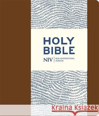 NIV Journalling Brown Imitation Leather Bible with Clasp New International Version 9781529353631 John Murray Press - książka
