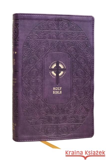 NRSVCE Sacraments of Initiation Catholic Bible, Purple Leathersoft, Comfort Print Catholic Bible Press 9781400337613 Thomas Nelson Publishers - książka