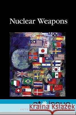 Nuclear Weapons 'Louise Gerdes 9780737743074 Greenhaven Press - książka