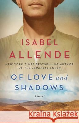 Of Love and Shadows Isabel Allende 9781501117046 Atria Books - książka