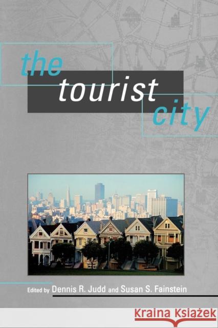 The Tourist City