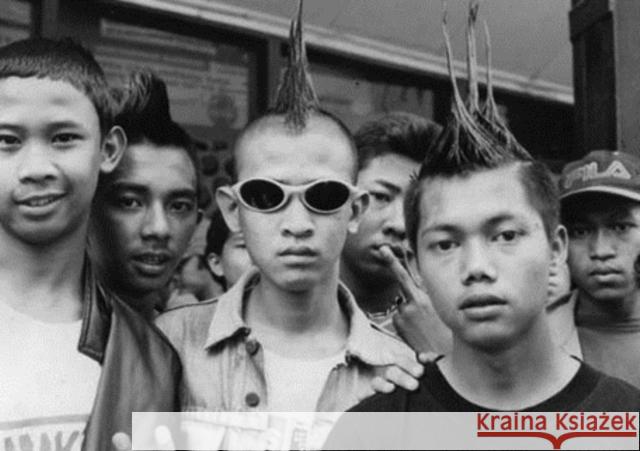 Making Scenes: Reggae, Punk, and Death Metal in 1990s Bali