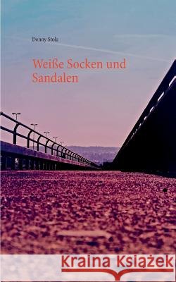 Weiße Socken und Sandalen