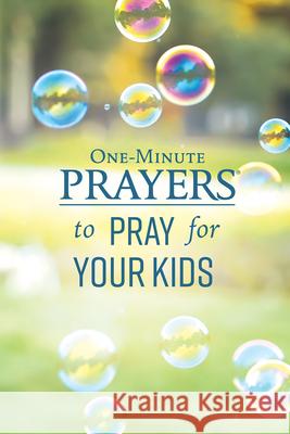 One-Minute Prayers to Pray for Your Kids Lyda, Hope 9780736978156 Harvest House Publishers - książka