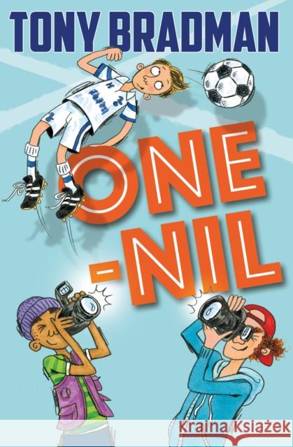 One-Nil Tony Bradman 9781781125977 HarperCollins Publishers - książka