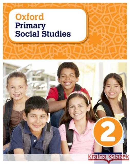 Oxford Primary Social Studies: Living Togetherc: 2: Student Book Pat Lunt   9780198356820 Oxford University Press - książka