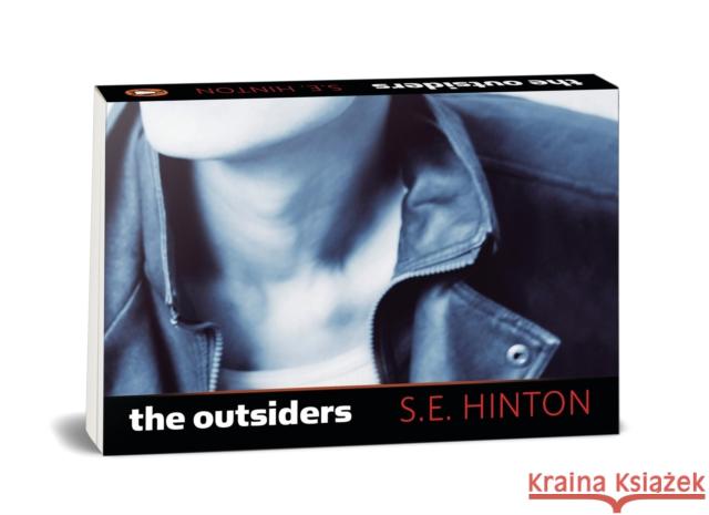 Penguin Minis: The Outsiders S. E. Hinton 9780593114384 Viking Books for Young Readers - książka