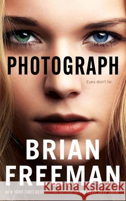 Photograph Brian Freeman 9781665109765 Blackstone Publishing - książka