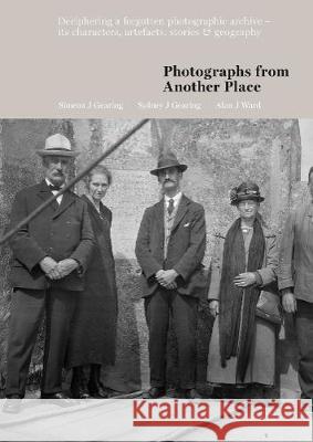 Photographs From Another Place Alan Ward 9781911306528 Dewi Lewis Publishing - książka