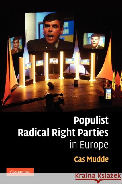 Populist Radical Right Parties in Europe Cas Mudde 9780521616324  - książka