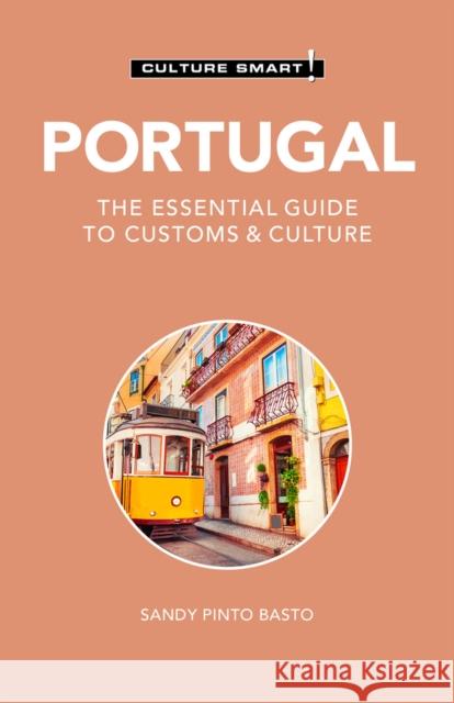 Portugal - Culture Smart!: The Essential Guide to Customs & Culture Sandy Pinto Basto 9781787023338 Kuperard - książka