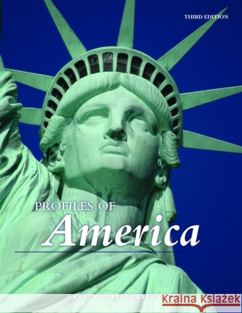 Profiles of America - Volume 4 East, 2015 David Garoogian 9781619251090 Grey House Publishing - książka