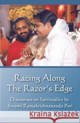 Racing Along The Razor's Edge Puri, Swami Ramakrishnananda 9781680370546 M.A. Center - książka