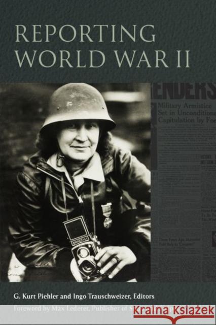 Reporting World War II  9781531503093 Fordham University Press - książka