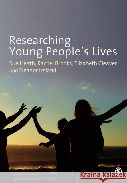 Researching Young People's Lives Sue Heath 9781412910569  - książka