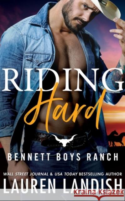 Riding Hard Lauren Landish 9781503903517 Montlake Romance - książka