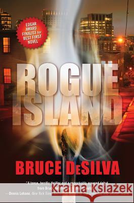 Rogue Island Bruce Desilva 9780765329813 Forge - książka