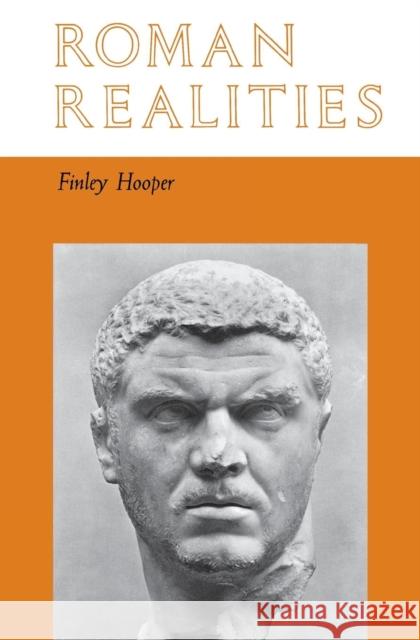 Roman Realities Finley Hooper 9780814315941 Wayne State University Press - książka