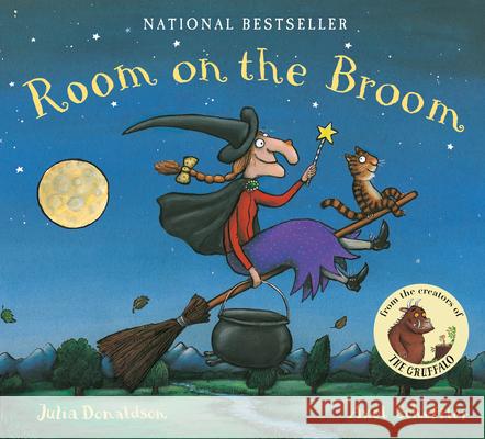 Room on the Broom Lap Board Book Julia Donaldson Axel Scheffler 9780735231344 Dial Books - książka