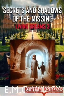 Secrets and Shadows of the Missing Tarian Green 9781481121866 Createspace - książka