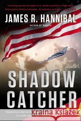 Shadow Catcher James R. Hannibal 9780425266878 Berkley Publishing Group - książka