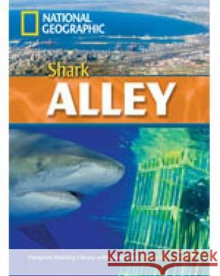 Shark Alley : Text in English. Niveau B2 Rob Waring 9781424011155 National Geographic Learning - książka
